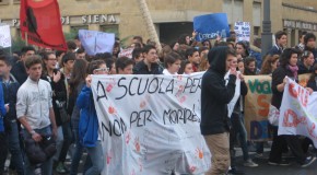 MANIFESTAZIONE STUDENTESCA A BORGO SAN LORENZO – LE FOTO